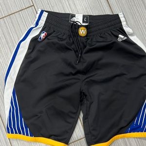 Pre owned Golden state warriors shorts size L